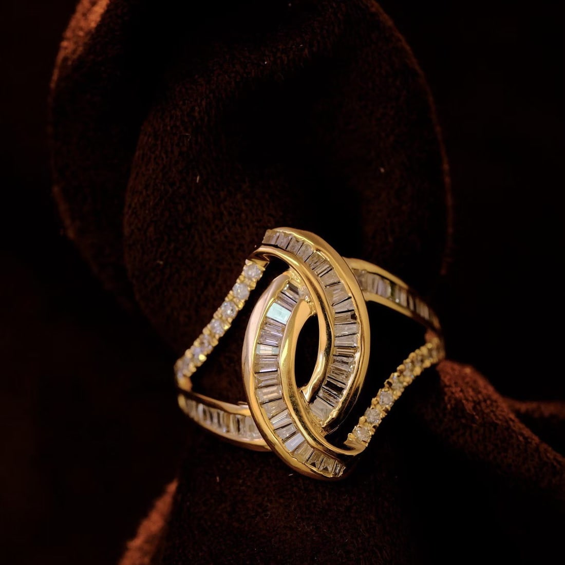 14k Gold 0.9 Ct Natural H Diamond Ring: Ref:231190227 // gold content:14k gold // ring size:7. 25us // // main gemstone:diamond // shape:multiple // carat weight:0. 9ct // clarity grade:vs-si // color:h // treatment:natural // Condition: