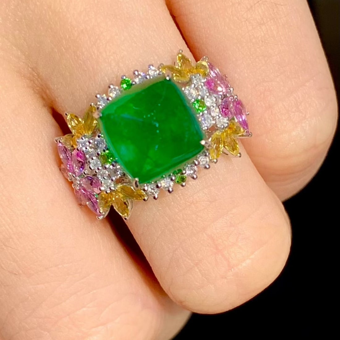 14k Gold 4.53 Ct Natural Emerald & Diamond & Coloured Gemstone Ring - 3
