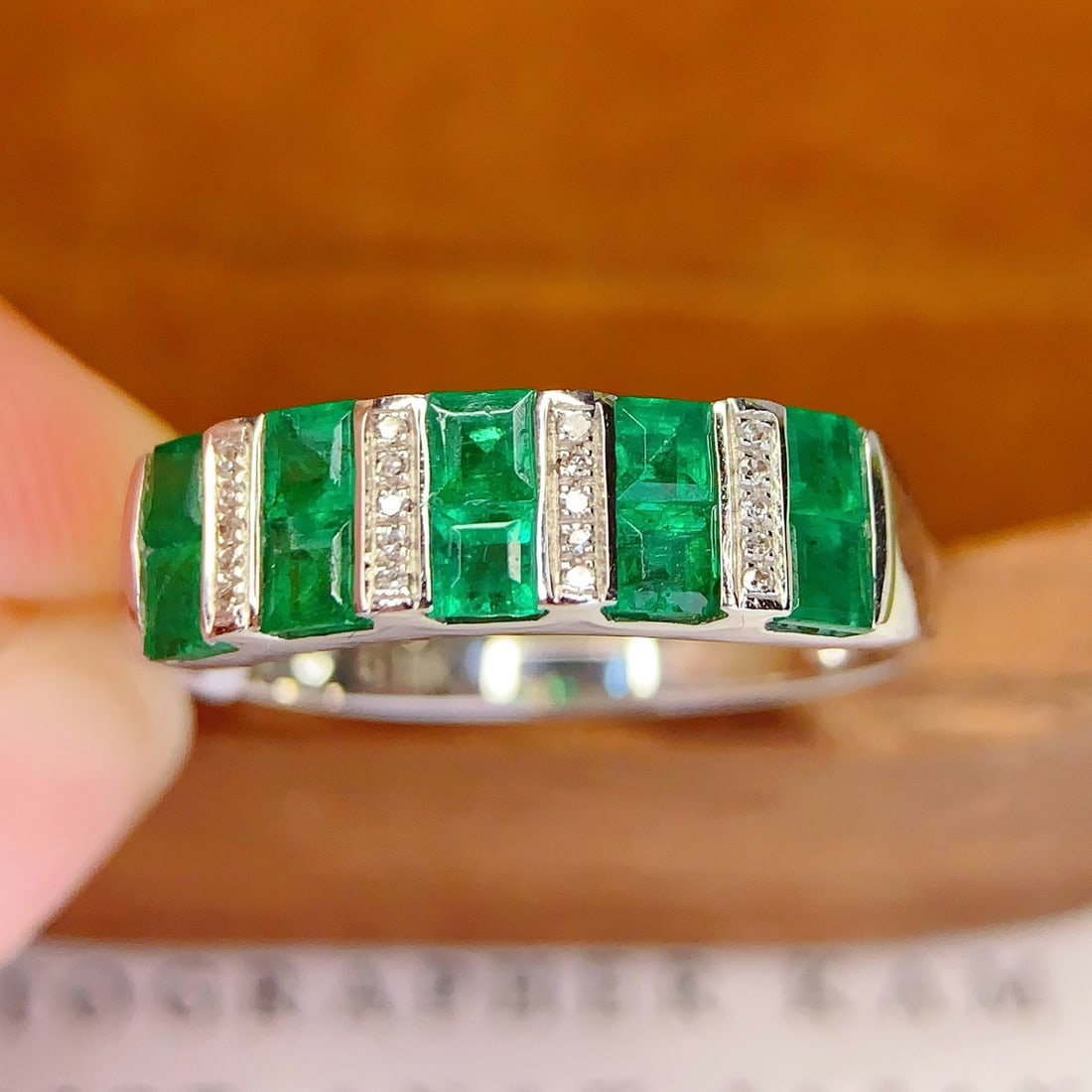 14k Gold 1.5 Ct Natural Emerald & Diamond Ring - 6