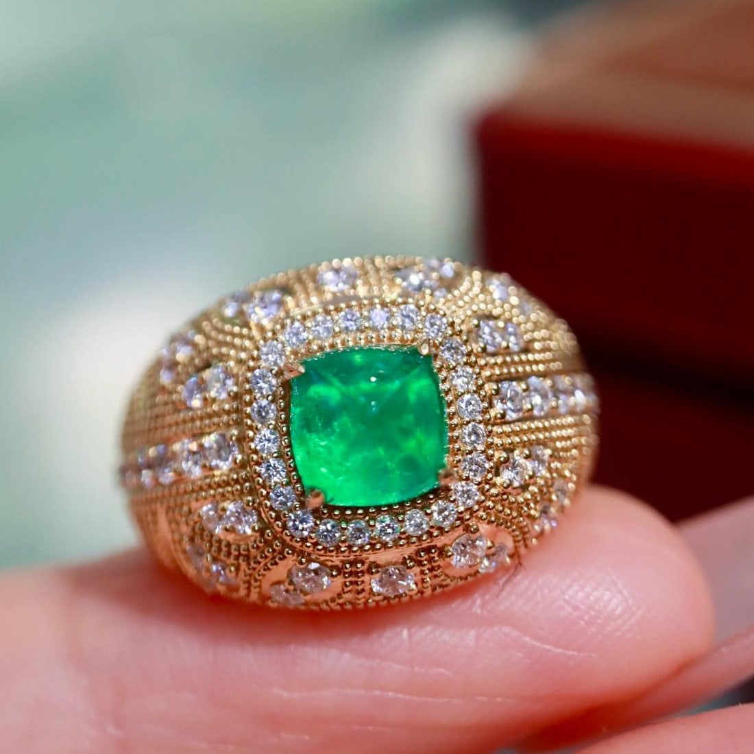 14k Gold 1.78 Ctw Natural Emerald & Diamond Ring: Ref:231190314 // gold content:14k gold // ring size:7. 25us // // main gemstone:emerald // shape:sugar-loaf // carat weight:1. 15ct // color:green // treatment:natural // // adjacent gemstone 2 :