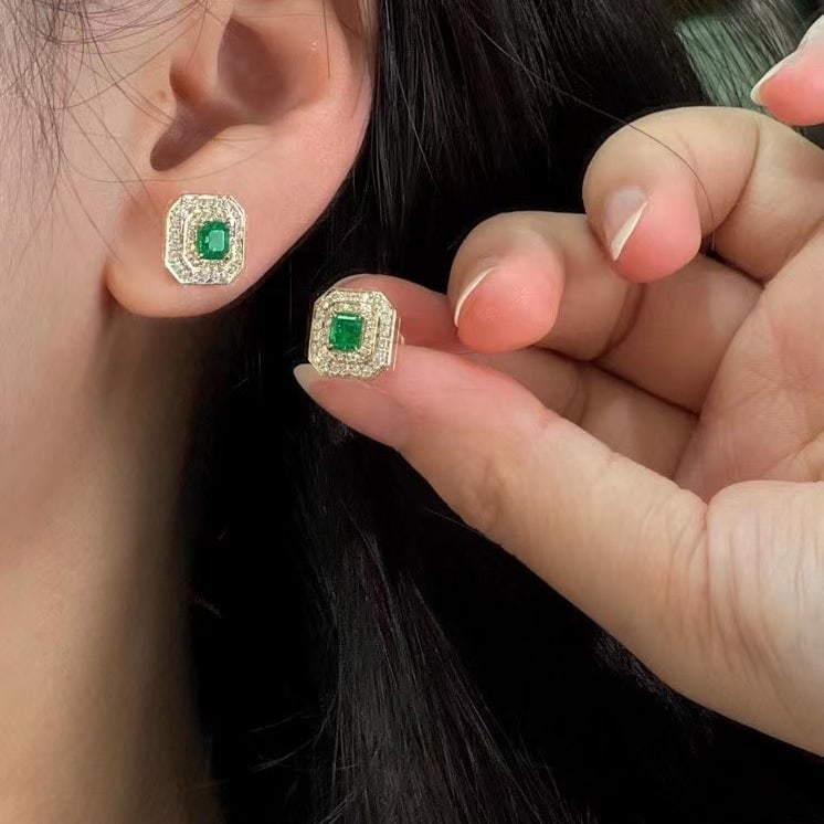 14k Gold 0.85 Ct Vivid Green Natural Emerald & Diamond Earrings - 5