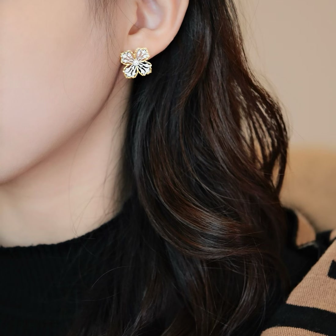 14k Gold 0.54 Ct Natural H Diamond Earrings - 6
