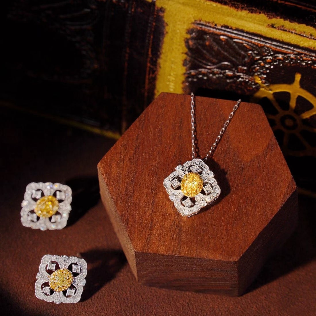 14k Gold 1.2 Ctw Natural Color Diamond Jewelry Set: Ref:231190329 // gold content:14k gold // necklace // main gemstone:diamond // shape:multiple // carat weight:0. 4ct // clarity grade:vs-si // color:color // treatment:natural // // earrings // main