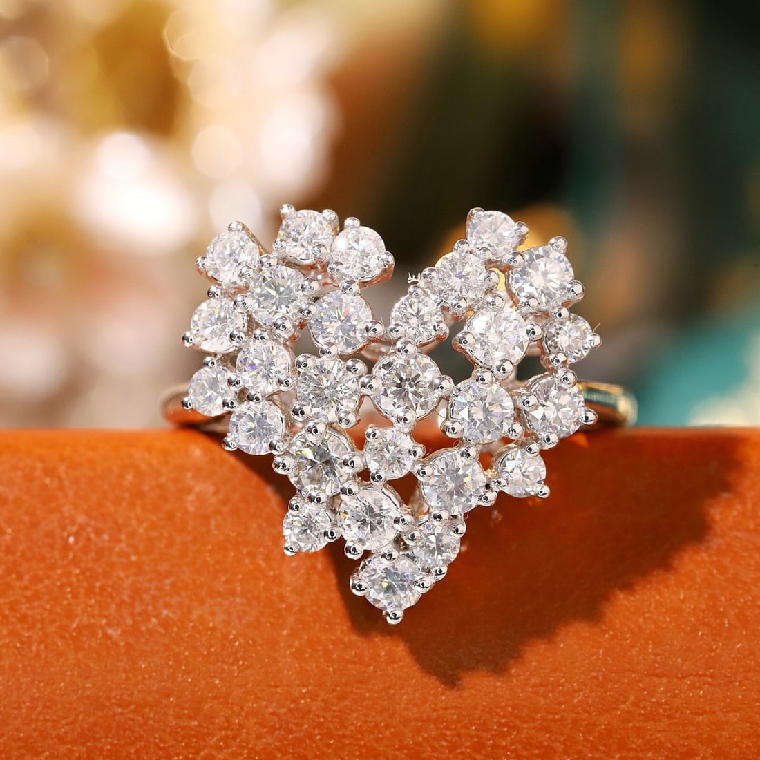 14k Gold 1.62 Ct Natural H Diamond Ring: Ref:231190331 // gold content:14k gold // ring size:7. 25us // // main gemstone:diamond // shape:round // carat weight:1. 62ct // clarity grade:vs-si // color:h // treatment:natural // cut grade:g //