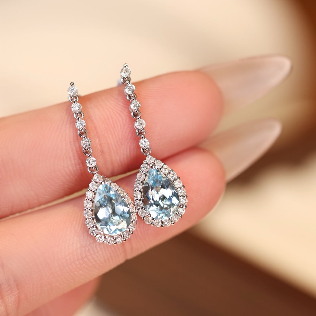 14k Gold 2.08 Ct Natural Aquamarine & Diamond Earrings - 4