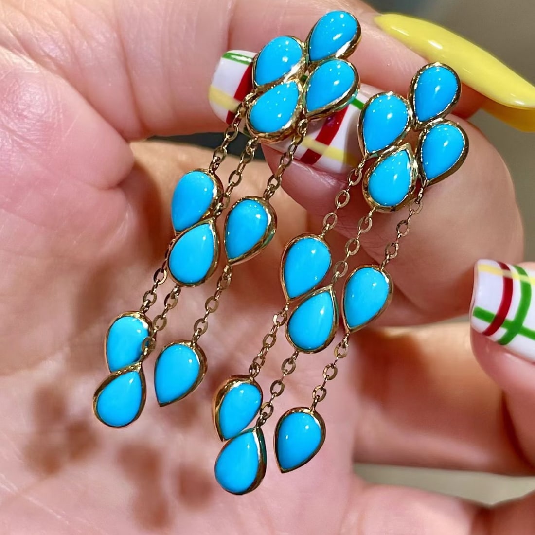 14k Gold 8.0 Ct Natural Blue Turquoise Earrings - 3