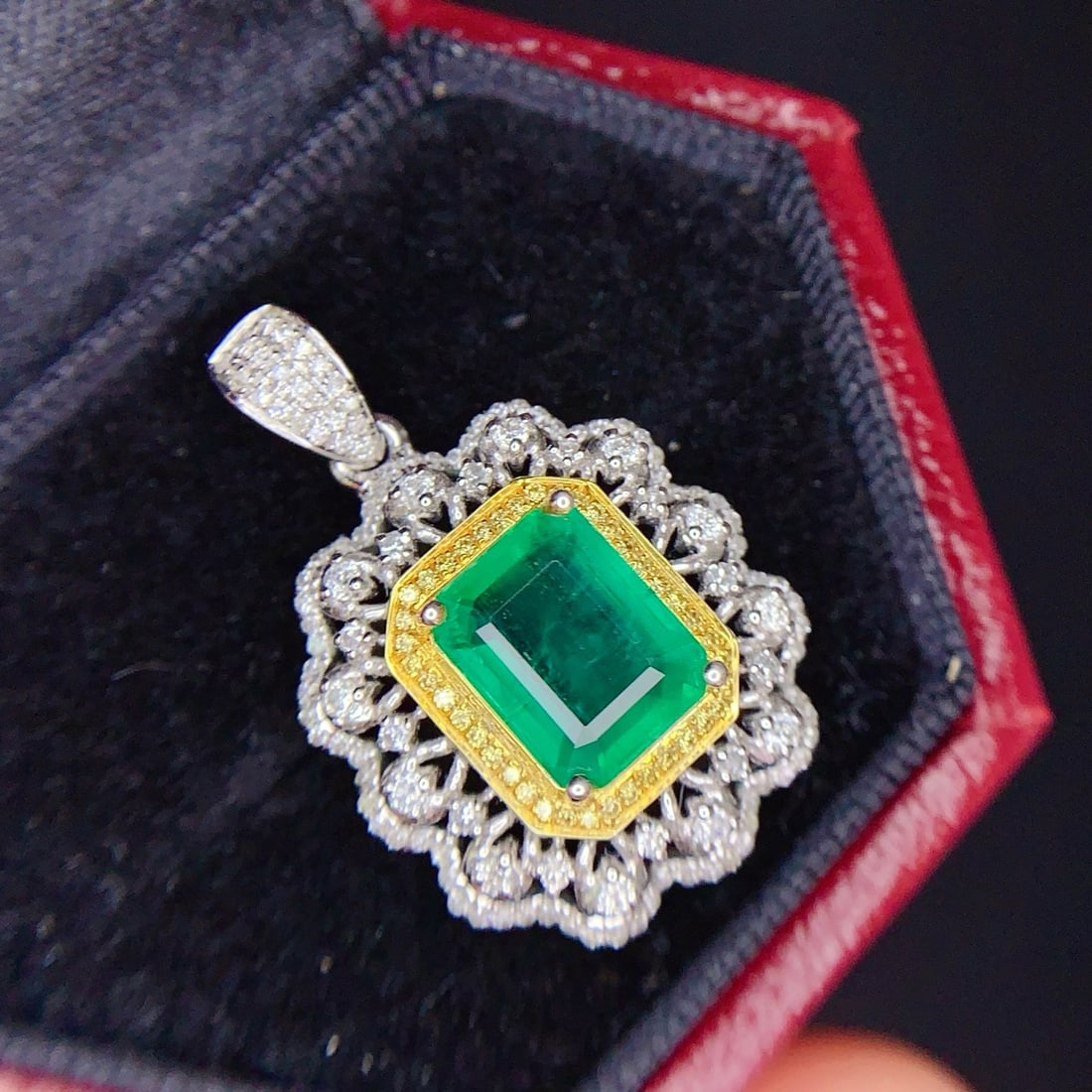 14k Gold 2.26 Ct Natural Emerald & Diamond Pendant( Without Chain ) - 2
