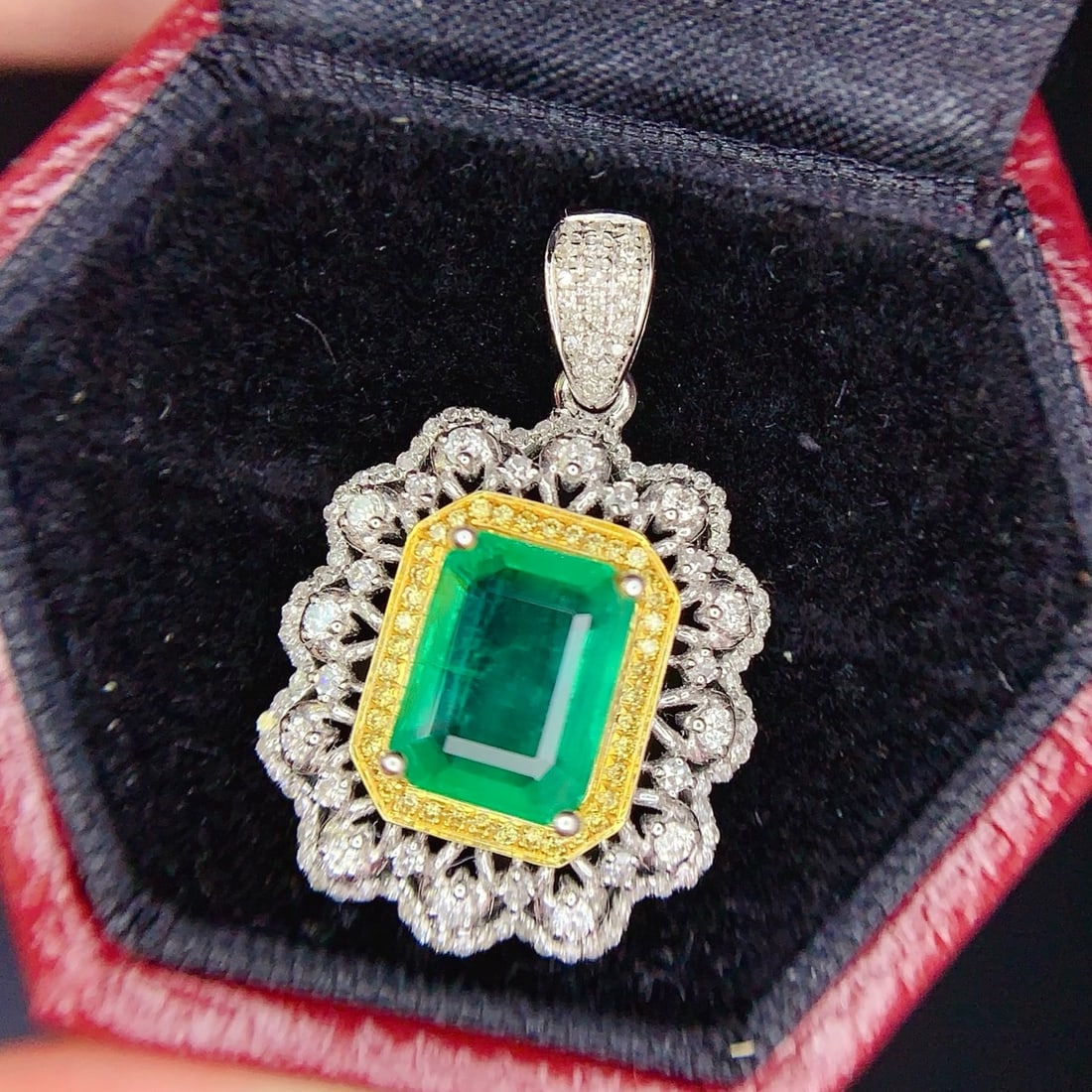14k Gold 2.26 Ct Natural Emerald & Diamond Pendant( Without Chain ) - 5