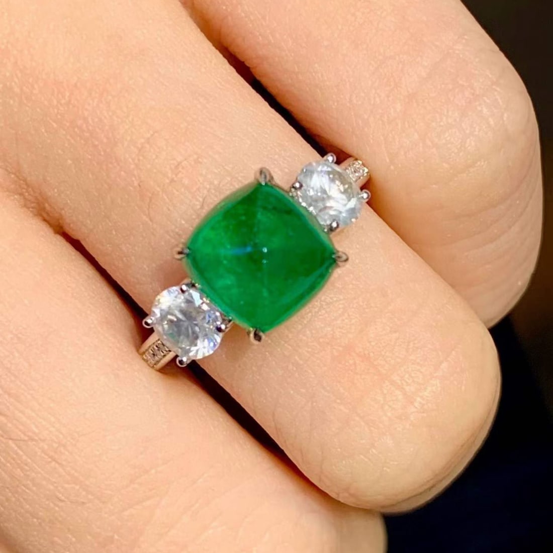 14k Gold 3.3 Ct Natural Emerald & Diamond Ring - 3