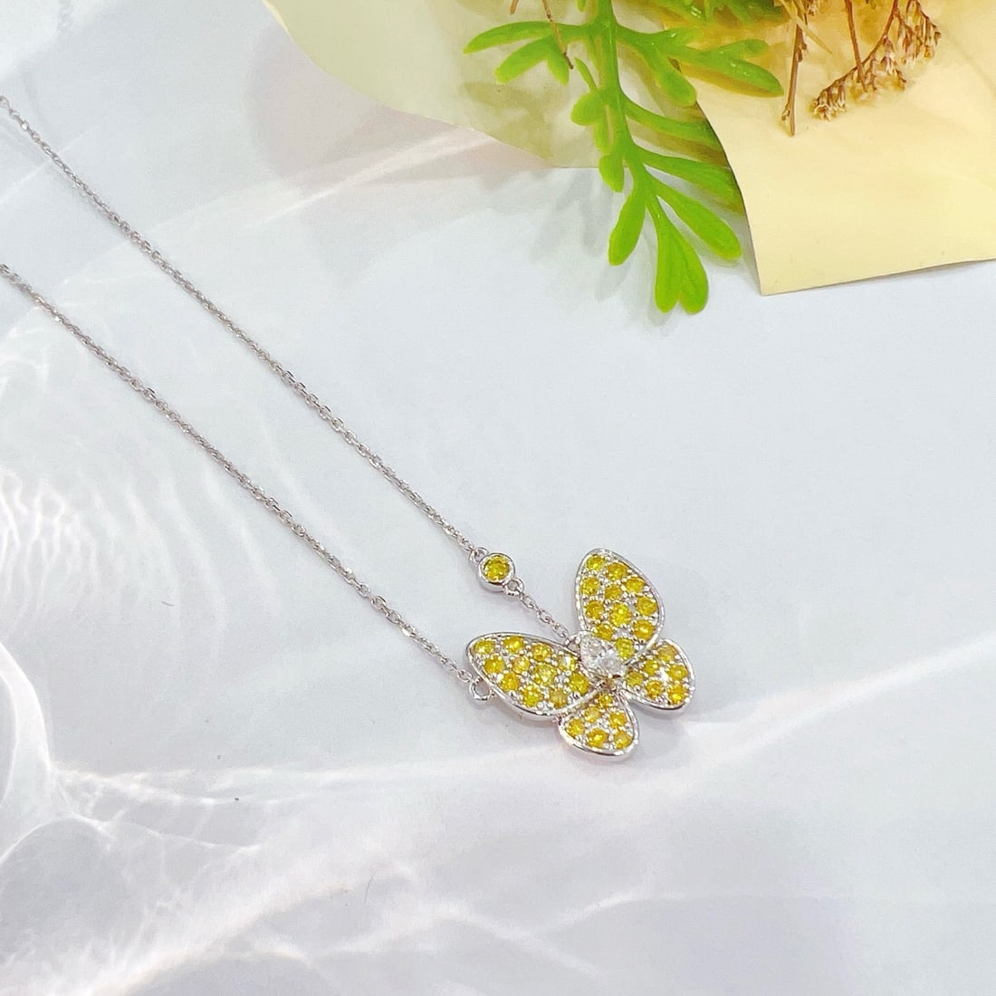 14k Gold 0.70 Ctw Natural H Diamond & Butterfly Necklace - 3