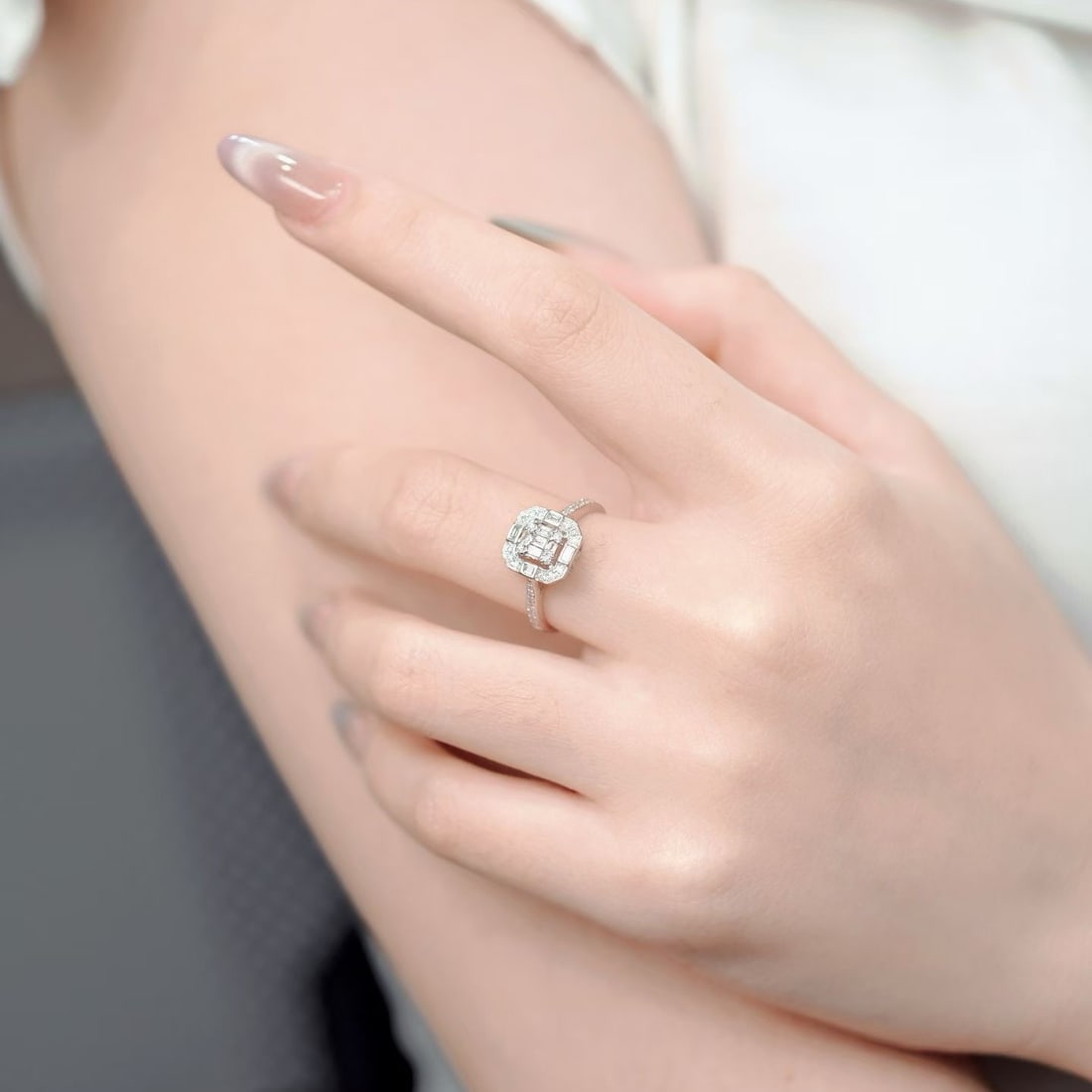 14k Gold 0.42 Ct Natural H Diamond Ring - 5