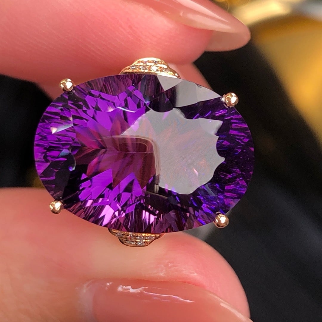 14k Gold 14.60 Ct Natural Amethyst & Diamond Ring - 4