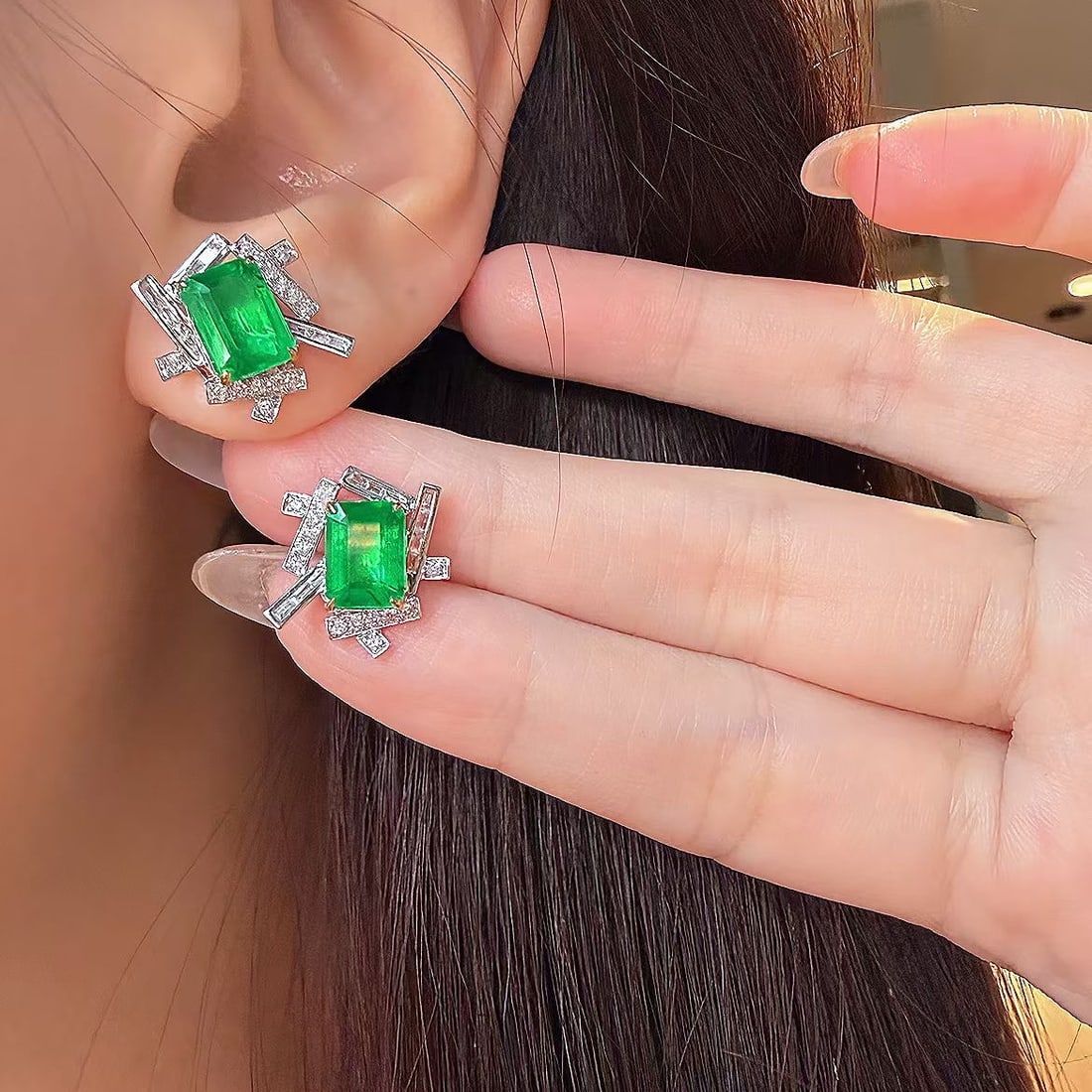 14k Gold 2.7 Ct Natural Emerald & Diamond Earrings - 7