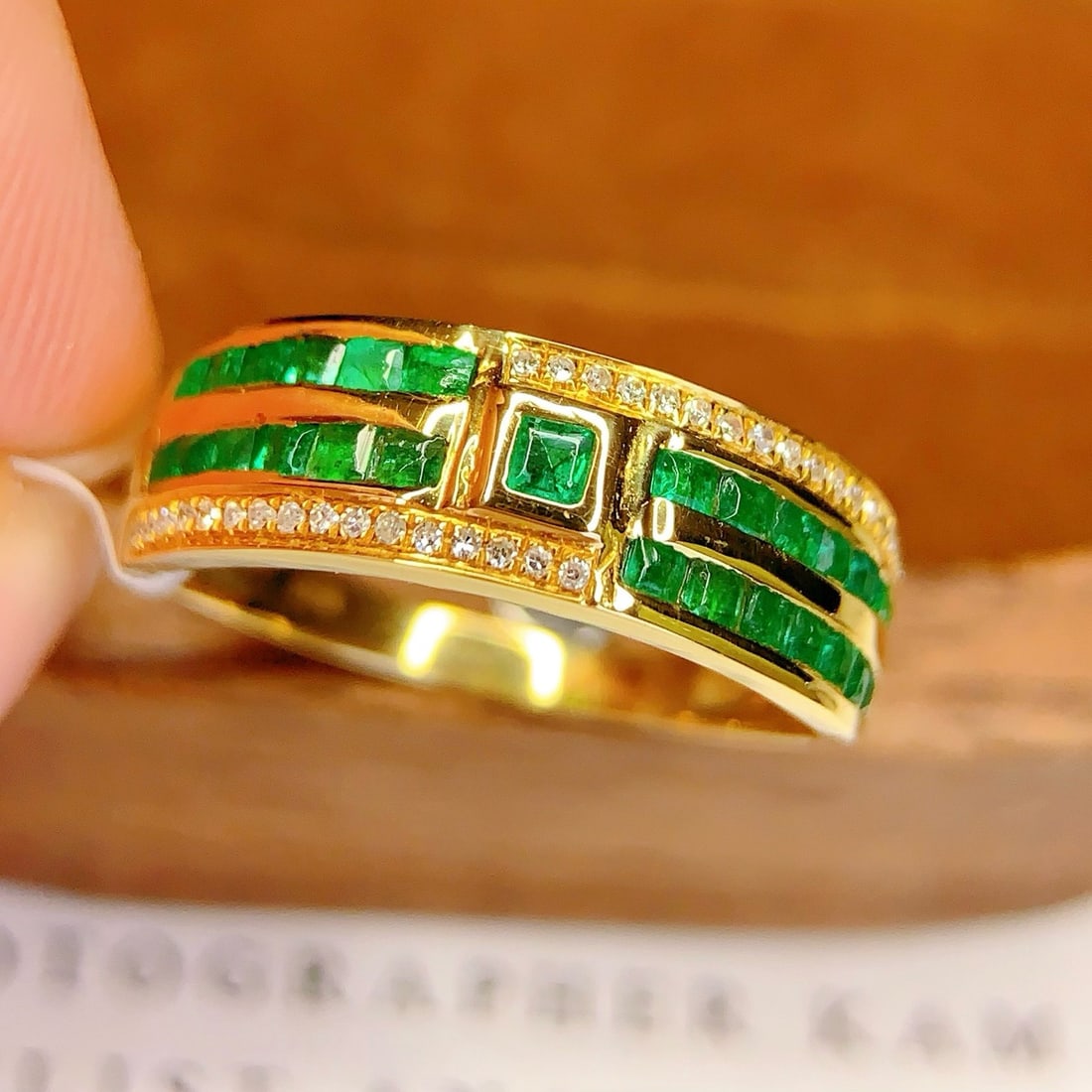 14k Gold 1.2 Ct Natural Emerald & Diamond Ring - 5