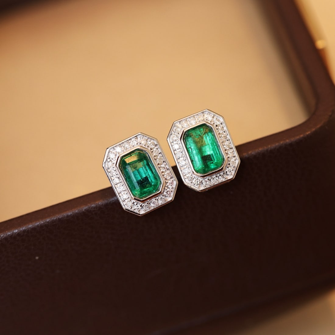 14k Gold 1.22 Ctw Natural Emerald & Diamond Earrings - 3