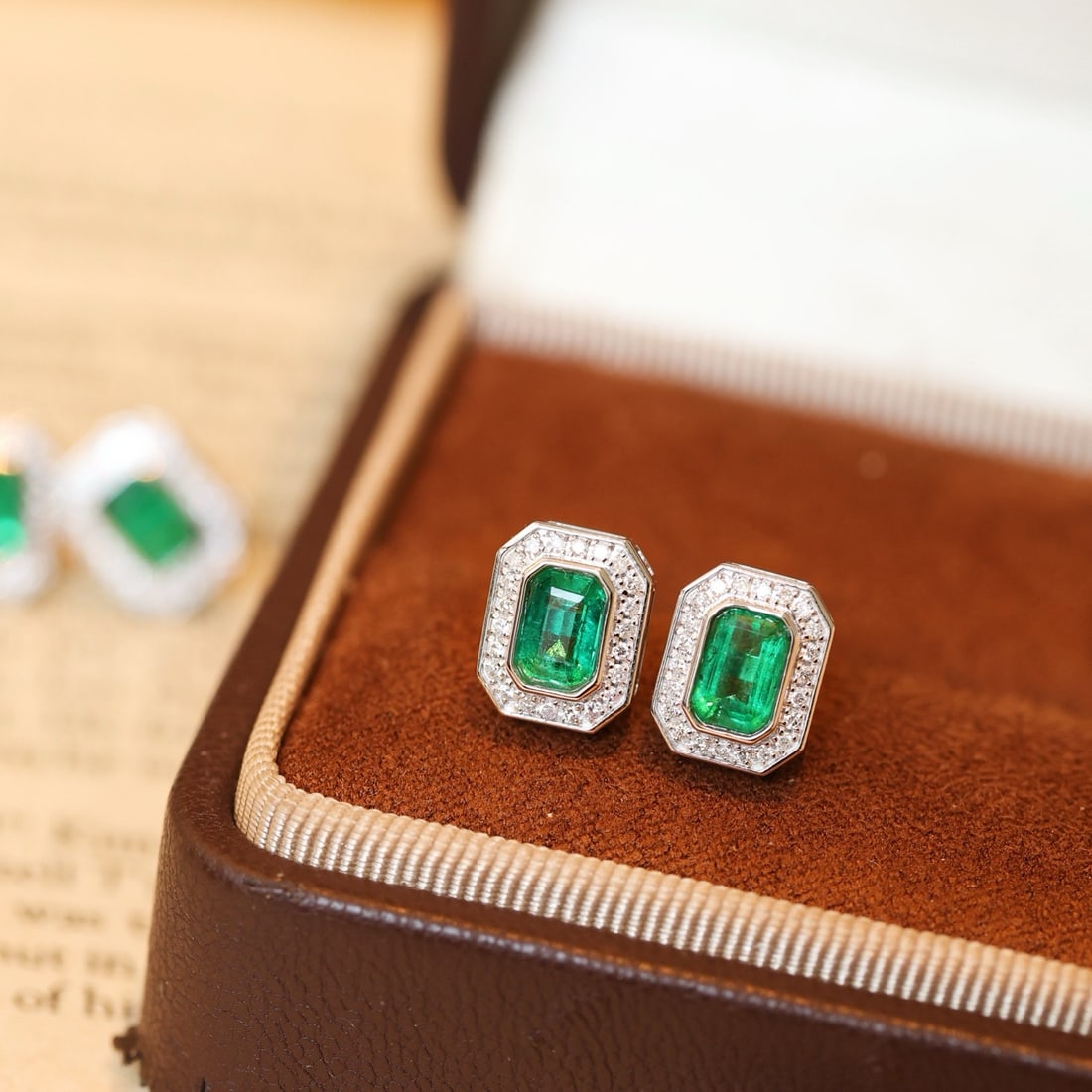 14k Gold 1.22 Ctw Natural Emerald & Diamond Earrings - 4