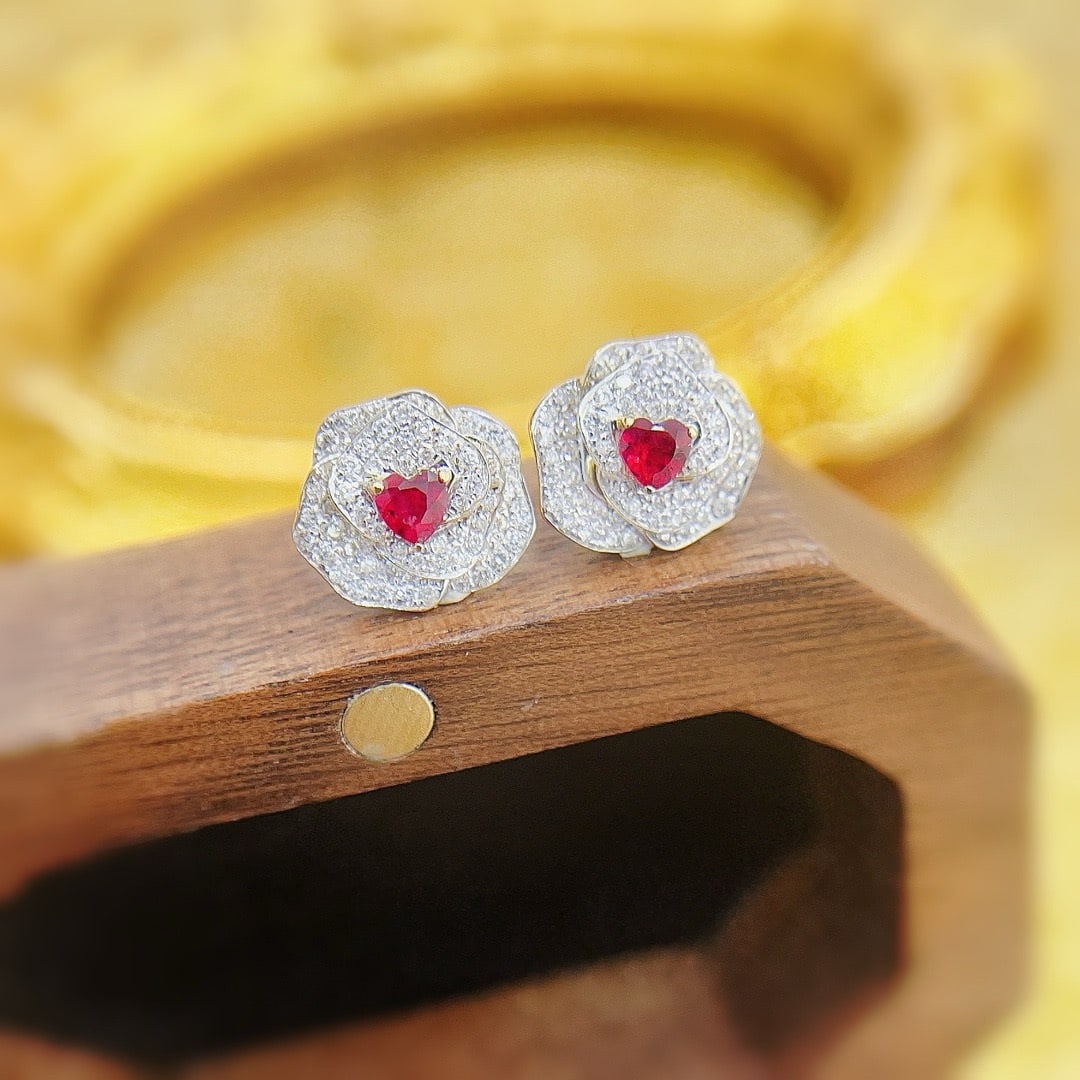 14k Gold 0.76 Ctw Natural Ruby & Diamond & Flowers Earrings: Ref:231190423 // gold content:14k gold // main gemstone:ruby // shape:heart // carat weight:0. 28ct // color:red // treatment:natural // // adjacent gemstone 2 : diamond // shape:round // carat