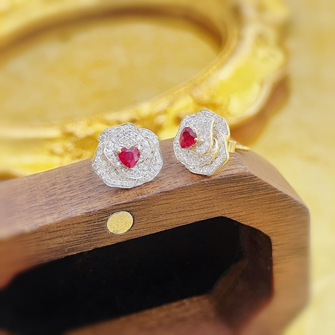 14k Gold 0.76 Ctw Natural Ruby & Diamond & Flowers Earrings - 3