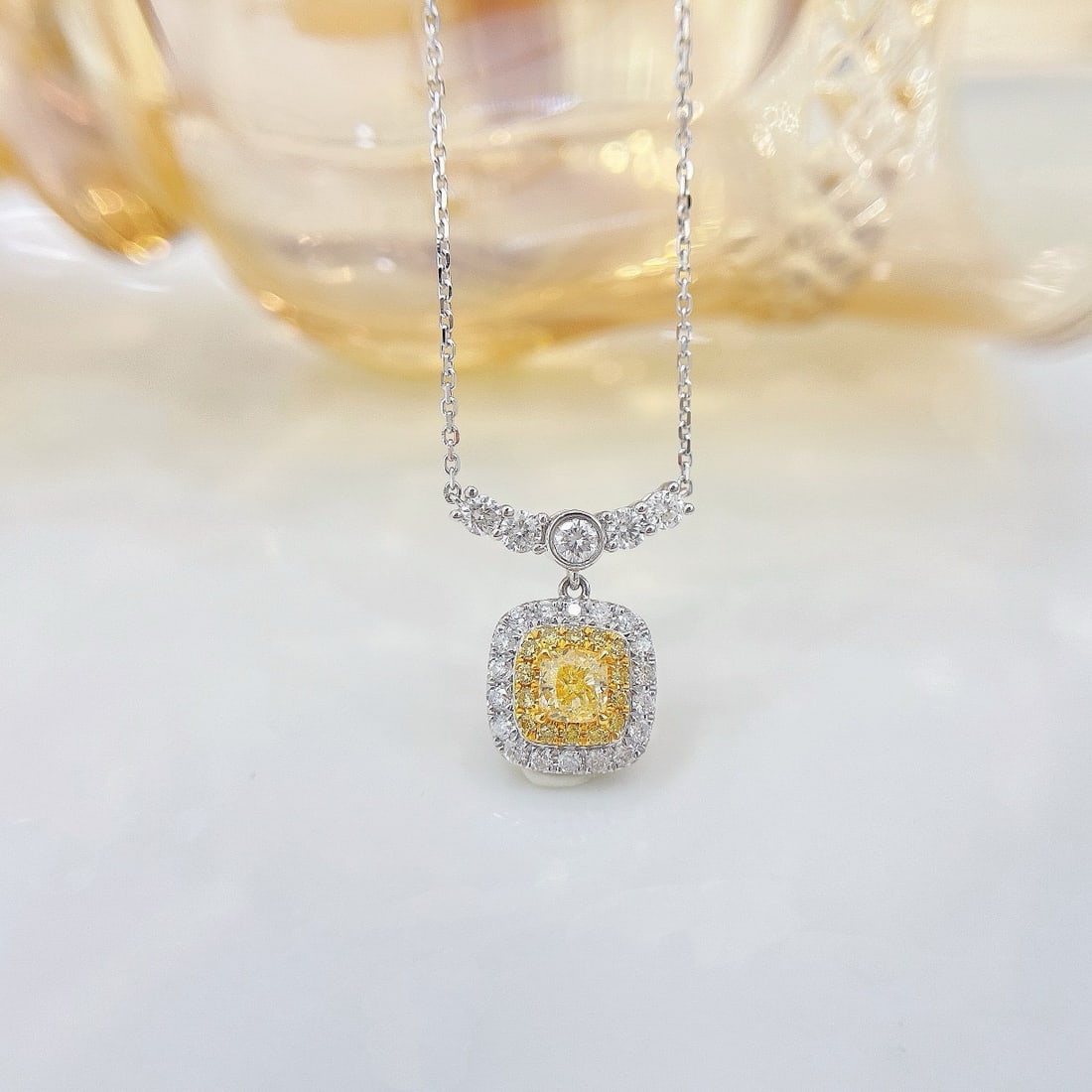 14k Gold 0.67 Ctw Natural Yellow Diamond & Diamond Necklace: Ref:231190424 // gold content:14k gold // main gemstone:yellow diamond // shape:cushion // carat weight:0. 27ct // color:yellow // treatment:natural // // adjacent gemstone 2 : diamond // shape:round