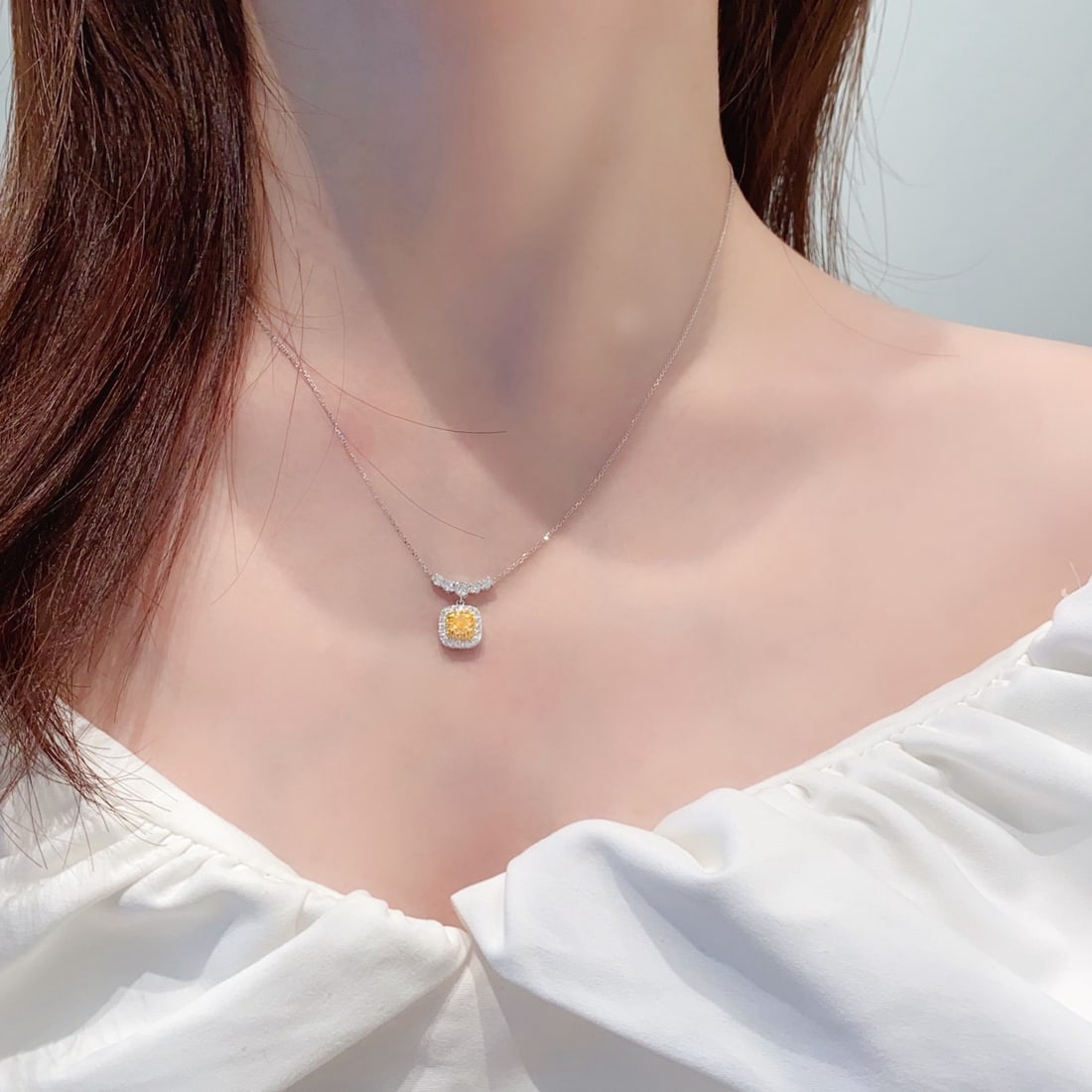 14k Gold 0.67 Ctw Natural Yellow Diamond & Diamond Necklace - 2
