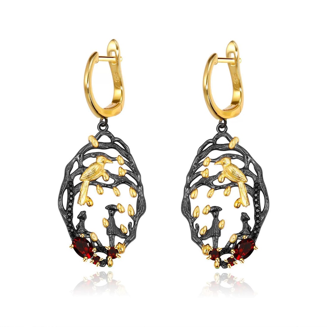 925 Sterling Silver Natural Garnet & Garnet Earrings: Ref:260821070 // gold content:925 sterling silver // main gemstone:garnet // number of stones:2 // shape:oval // carat weight: // color:red // treatment:natural // // adjacent gemstone 2 : garnet //
