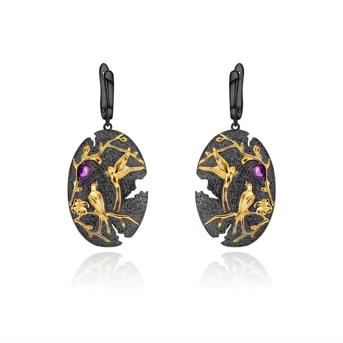 925 Sterling Silver Natural Amethyst Earrings: Ref:260821139 // gold content:925 sterling silver // main gemstone:amethyst // shape:pear // carat weight: // color:purple // treatment:natural // Low Estimate: 490 High Estimate: 740 Condition: New
