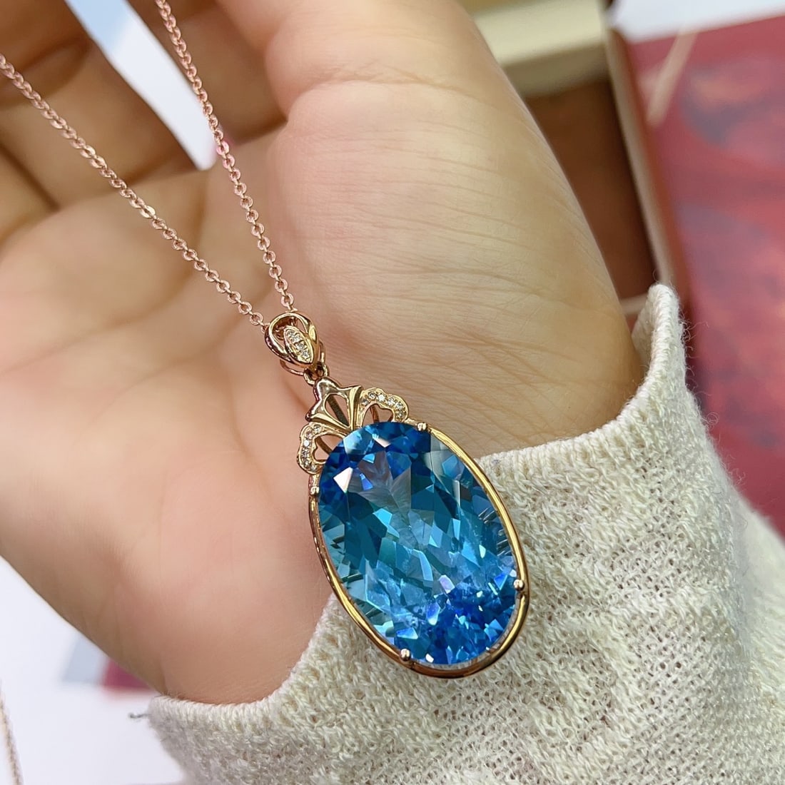 14k Gold 25.20 Ct Natural Topaz & Diamond Pendant( Without Chain ) - 2