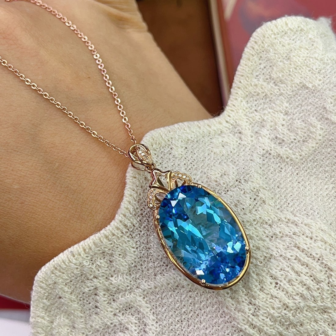 14k Gold 25.20 Ct Natural Topaz & Diamond Pendant( Without Chain ) - 3