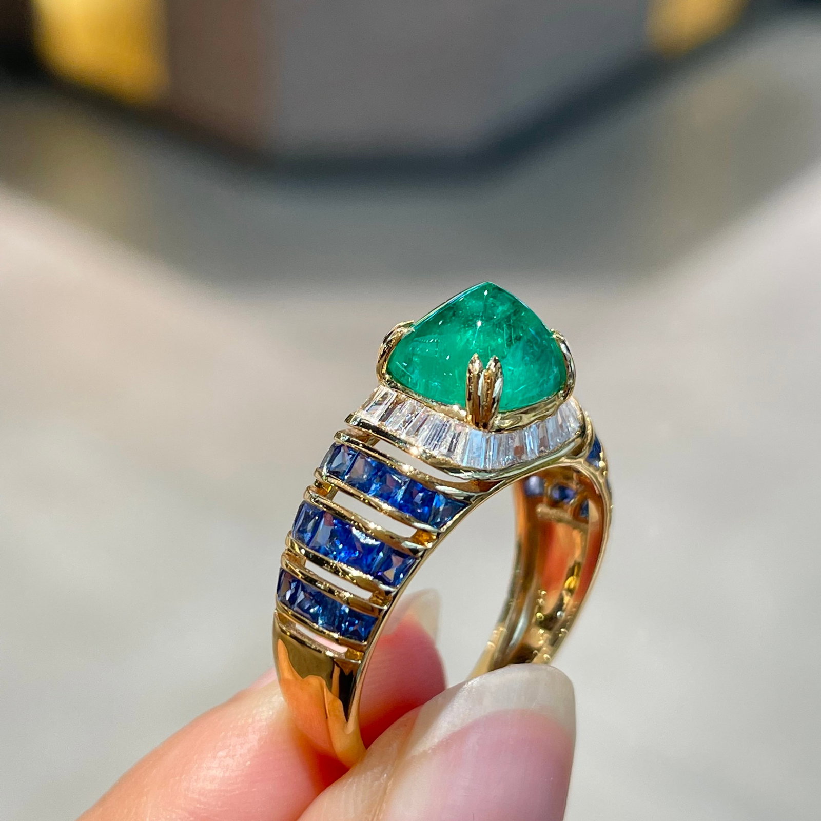 14k Gold 3.17 Ctw Natural Emerald & Sapphire Ring - 7