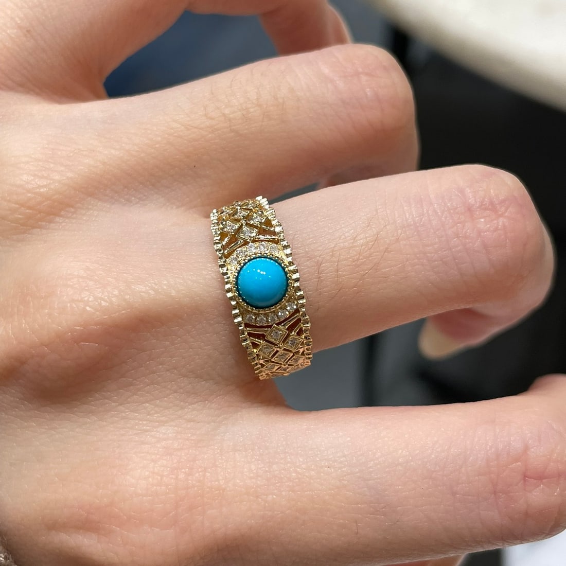 14k Gold 0.5 Ct Natural Blue Turquoise & Diamond Ring: Ref:231108444 // gold content:14k gold // ring size:7. 25us // // main gemstone:blue turquoise // shape:round // carat weight:0. 5ct // color:blue // treatment:natural // cut grade:g // // adjacent