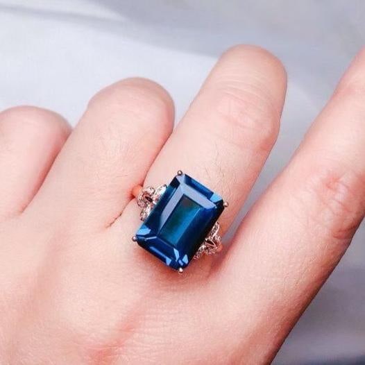 14k Gold 8.15 Ct Natural Topaz & Diamond Ring - 2