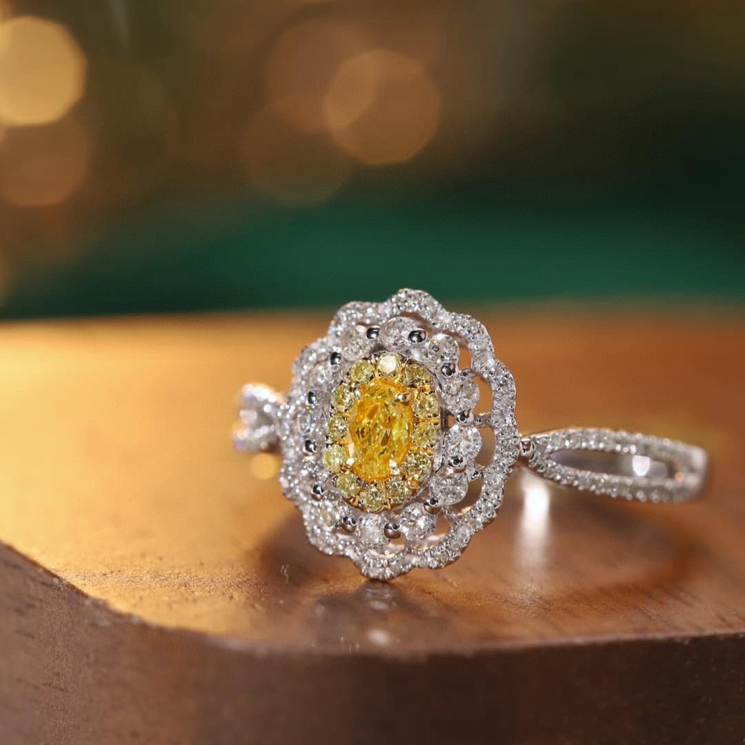 14k Gold 0.55 Ctw Natural Yellow Diamond & Diamond Ring - 6