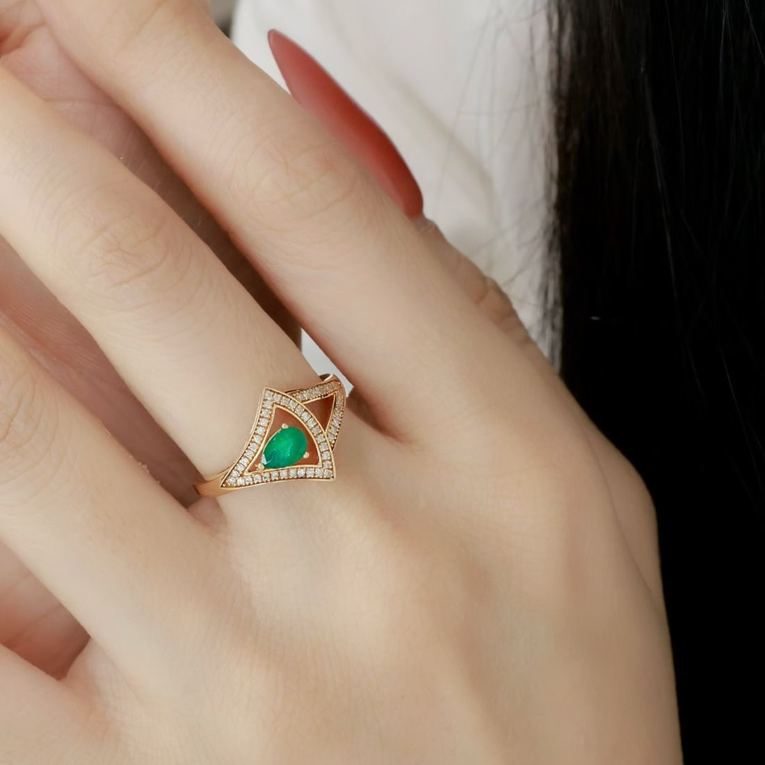 14k Gold 0.62 Ctw Natural Emerald & Diamond Ring - 3