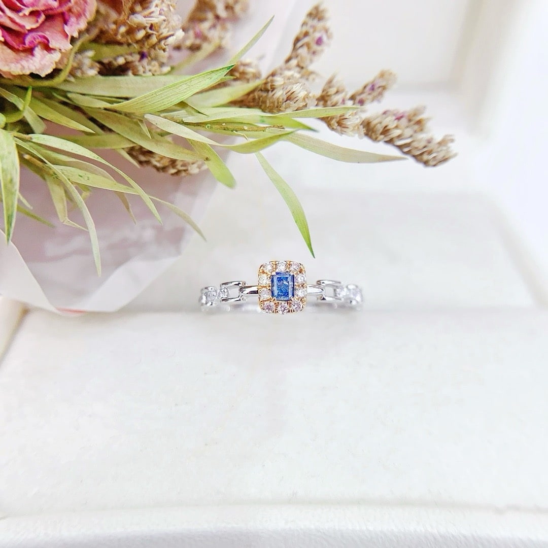 14k Gold 0.19 Ctw Natural Blue Diamond & Diamond Ring: Ref:231191189 // gold content:14k gold // ring size:7. 25us // // main gemstone:blue diamond // shape:cushion // carat weight:0. 09ct // color:blue // treatment:natural // // adjacent gemstone 2 : dia