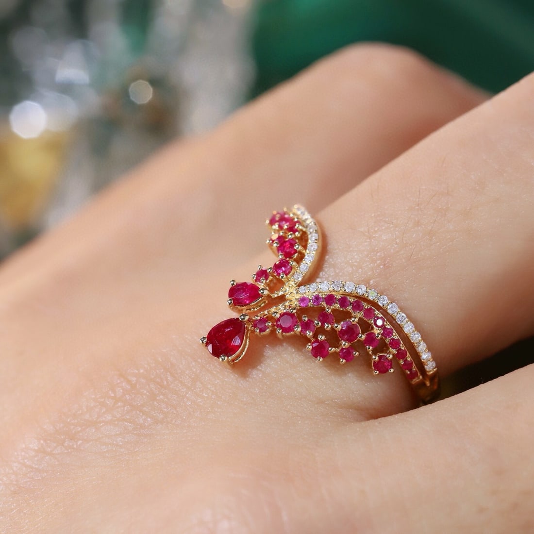14k Gold 0.85 Ctw Natural Ruby & Diamond Ring - 8