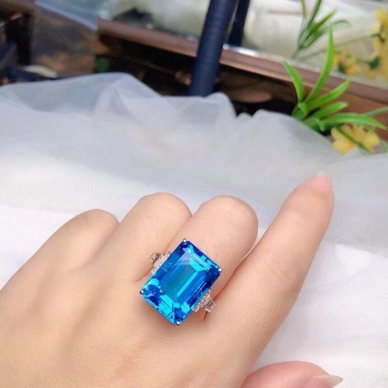 14k Gold 21.8 Ct Natural Topaz & Diamond & Sapphire Ring - 2