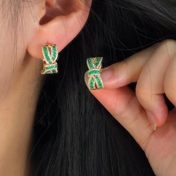 14k Gold 1.54 Ctw Natural Emerald & Diamond Earrings - 4