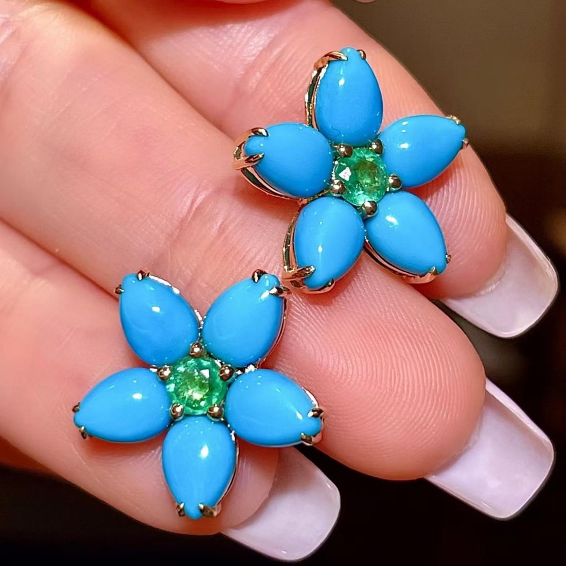 14k Gold 7.85 Ctw Natural Blue Turquoise & Emerald Earrings: Ref:231191249 // gold content:14k gold // main gemstone:blue turquoise // shape:pear // carat weight:7. 36ct // color:blue // treatment:natural // // adjacent gemstone 2 : emerald // shape:round //