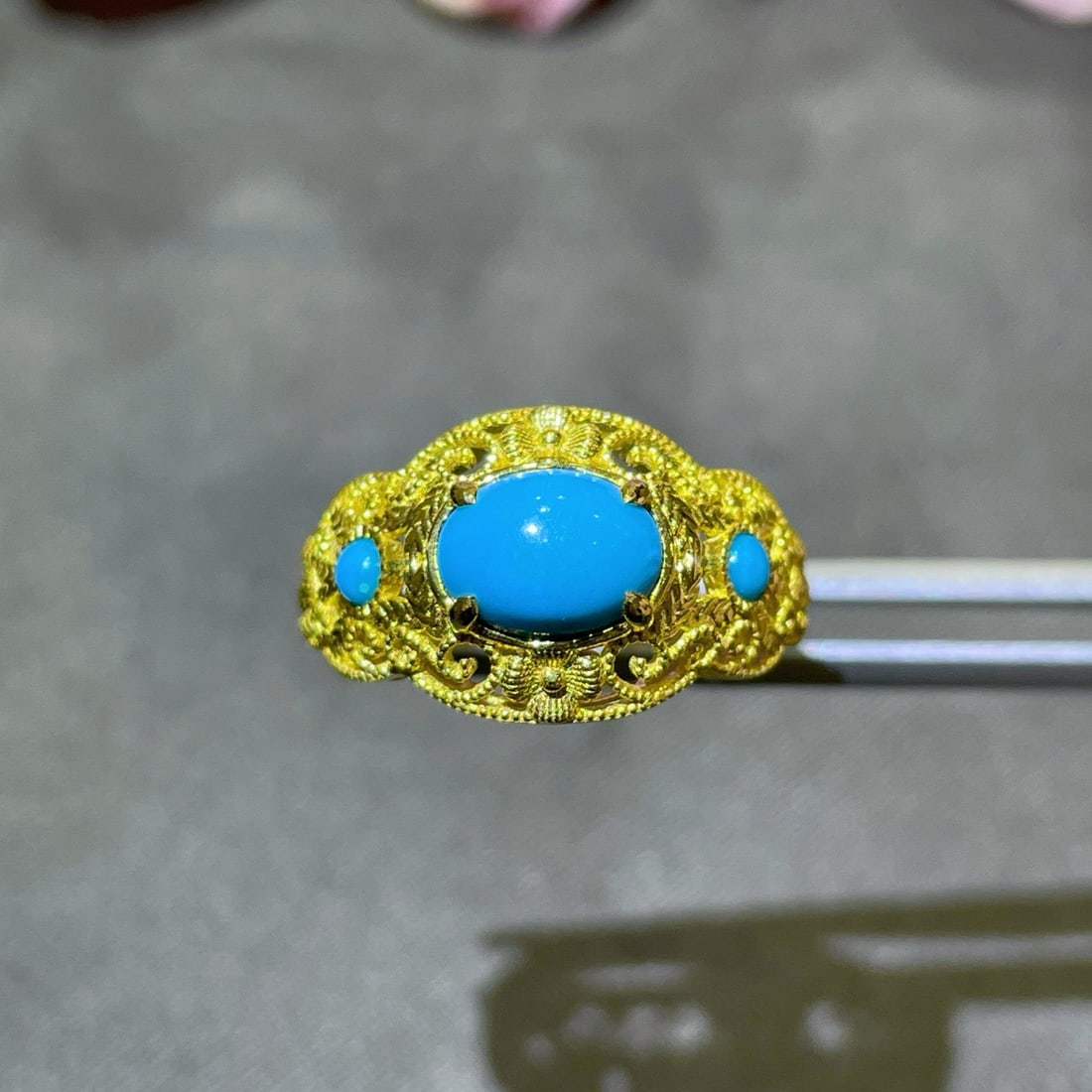 14k Gold 1.27 Ct Natural Blue Turquoise & Blue Turquoise Ring: Ref:231191250 // gold content:14k gold // ring size:7. 25us // // main gemstone:blue turquoise // shape:oval // carat weight:1. 27ct // color:blue // treatment:natural // // adjacent gemstone 2 :
