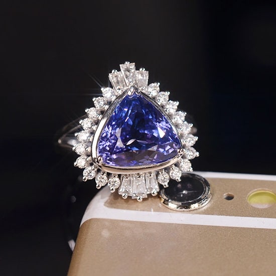 14k Gold 5.58 Ctw Natural Tanzanite & Diamond Ring - 5