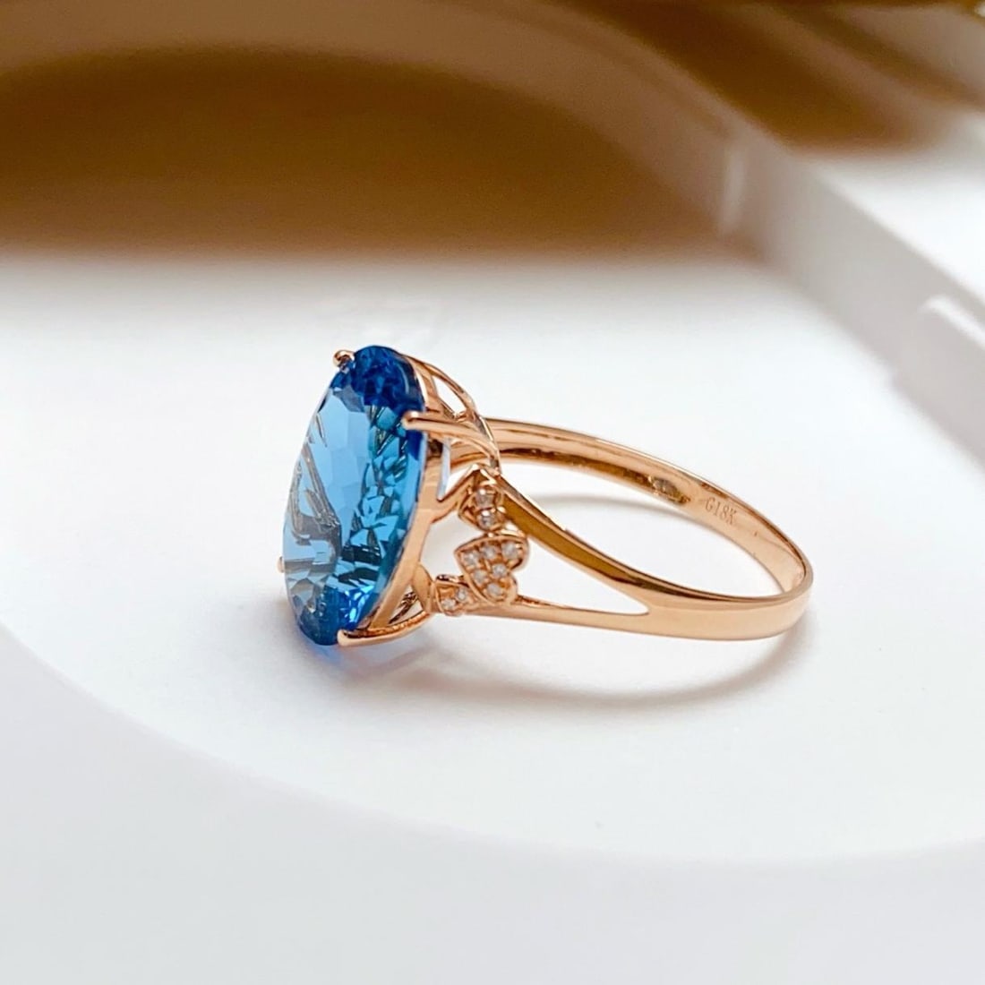 14k Gold 6.80 Ct Natural Topaz & Diamond Ring - 6