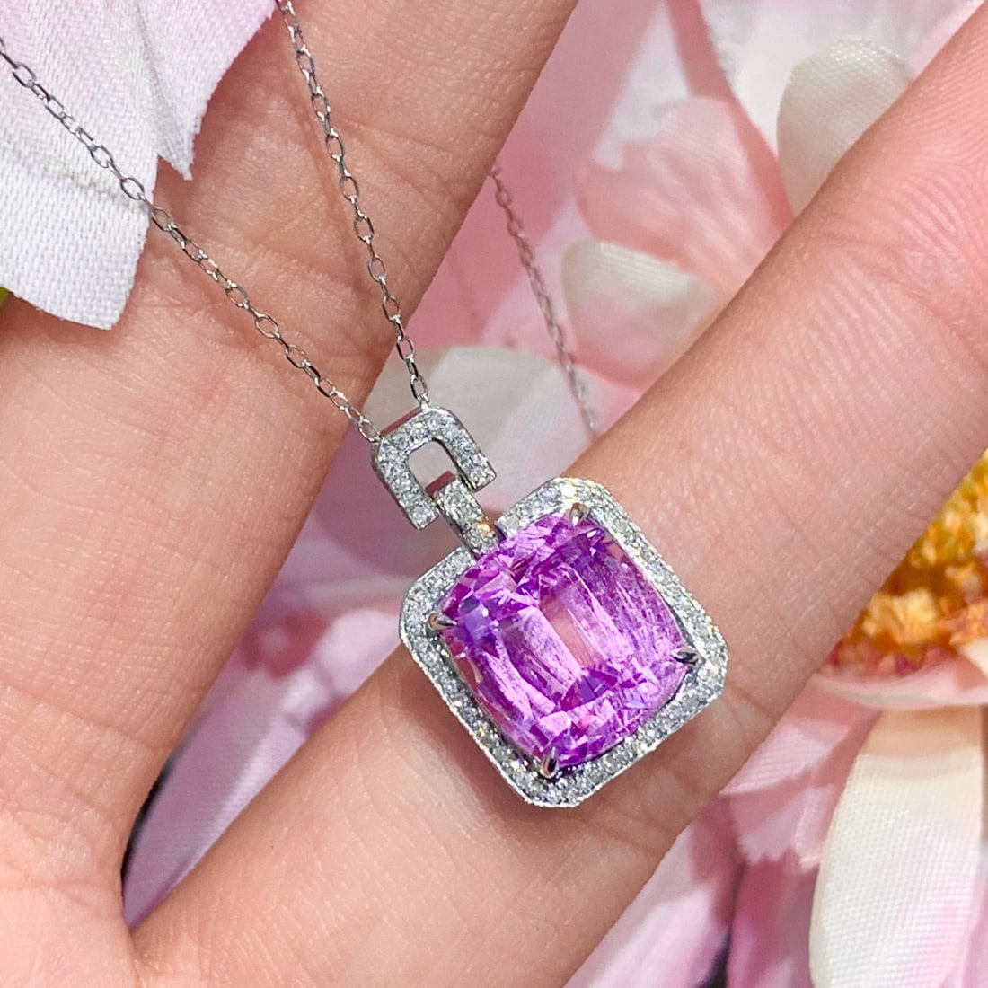 14k Gold 6.65 Ct Natural Kunzite & Diamond Pendant( Without Chain ) - 2