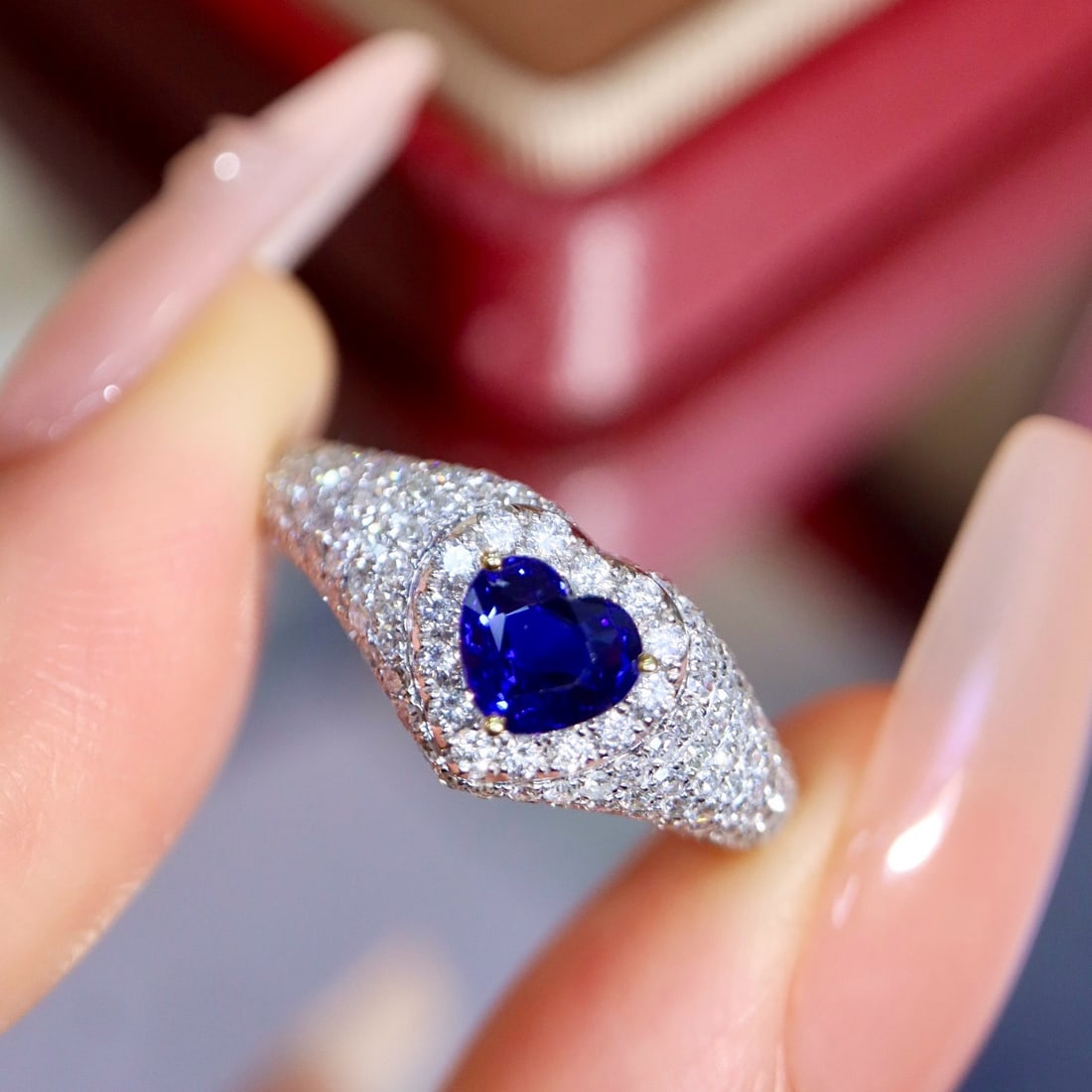 14k Gold 1.36 Ctw Natural Sapphire & Diamond Ring: Ref:231192206 // gold content:14k gold // ring size:7. 25us // // main gemstone:sapphire // shape:heart // carat weight:0. 57ct // color:blue // treatment:natural // // adjacent gemstone 2 : diamond