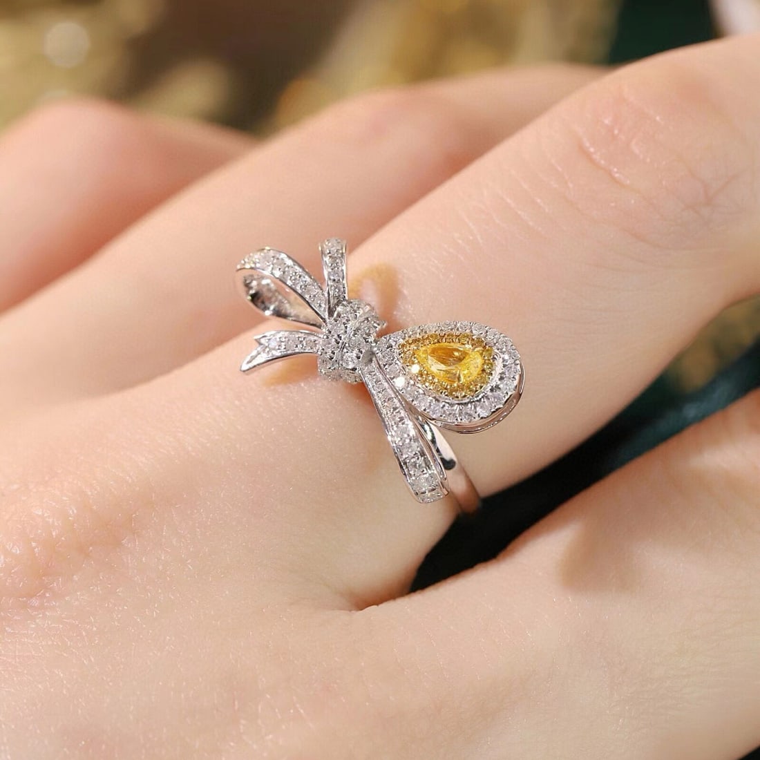 14k Gold 0.50 Ctw Natural Yellow Diamond & Diamond Ring - 7