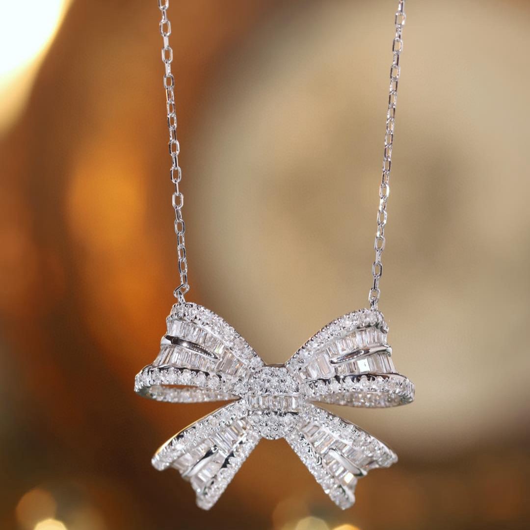 14k Gold 1.00 Ct Natural H Diamond Necklace: Ref:231192243 // gold content:14k gold // main gemstone:diamond // shape:multiple // carat weight:1. 00ct // clarity grade:vs-si // color:h // treatment:natural // Condition: New Low Estimate: