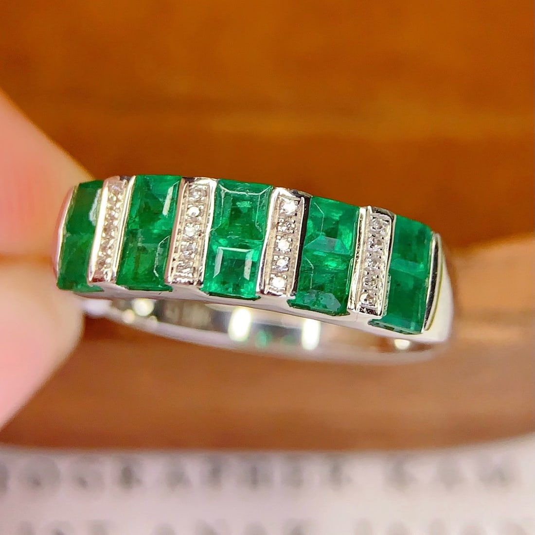 14k Gold 1.5 Ct Natural Emerald & Diamond Ring - 2