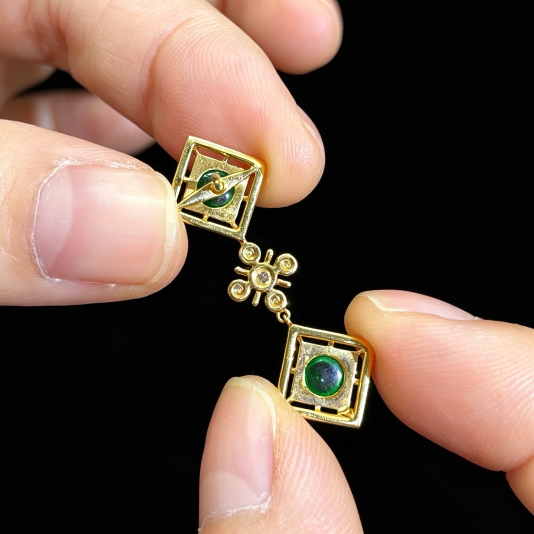 14k Gold 2.04 Ctw Natural Emerald & Diamond Earrings - 5