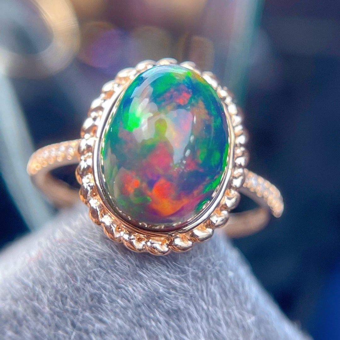 14k Gold 3.9 Ct Natural Opal & Diamond Ring - 3
