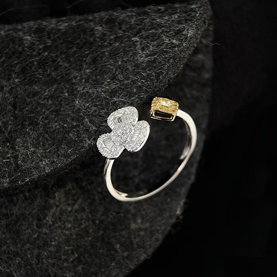 14k Gold 0.58 Ct Natural Color Diamond Ring - 4