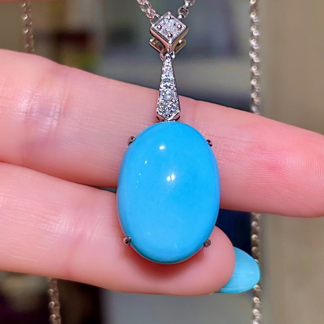 14k Gold 10.11 Ctw Natural Blue Turquoise & Diamond Necklace: Ref:231192386 // gold content:14k gold // main gemstone:blue turquoise // shape:oval // carat weight:9. 99ct // color:blue // treatment:natural // // adjacent gemstone 2 : diamond // shape:round // ca